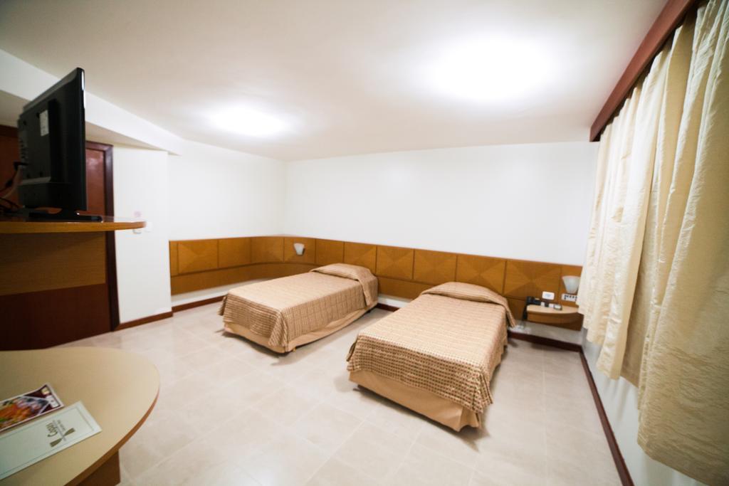 Copas Executive Hotel Cascavel  Bagian luar foto