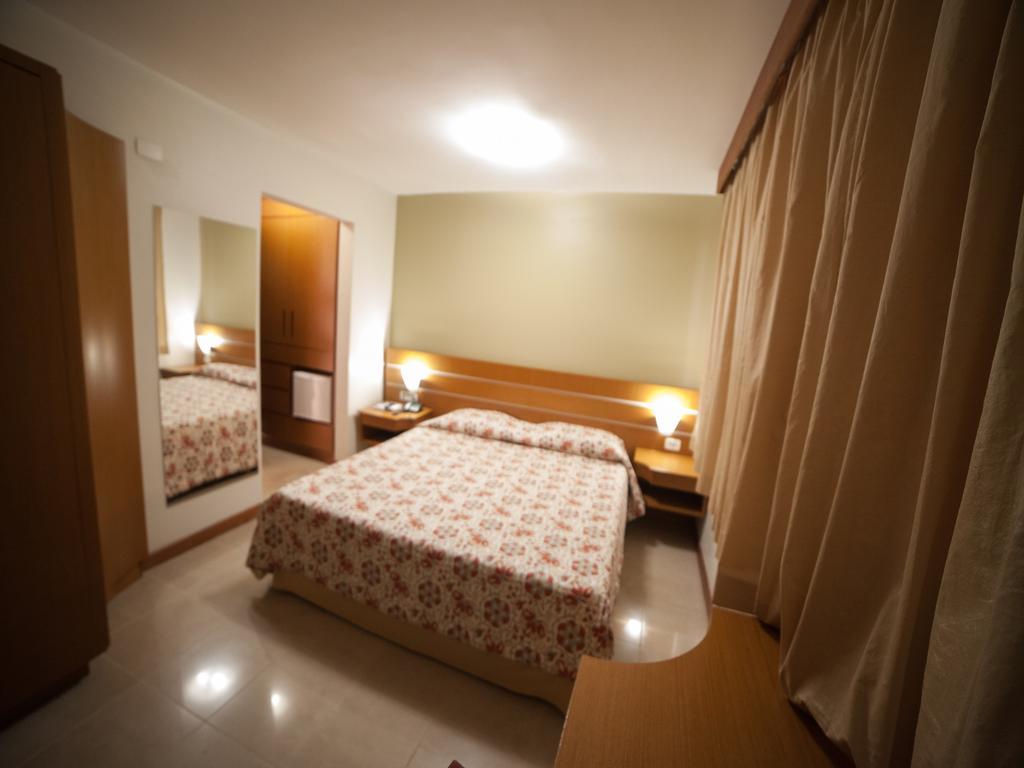 Copas Executive Hotel Cascavel  Bagian luar foto