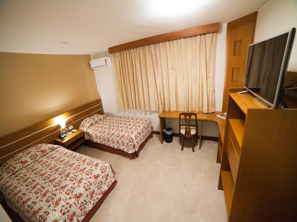Copas Executive Hotel Cascavel  Bagian luar foto