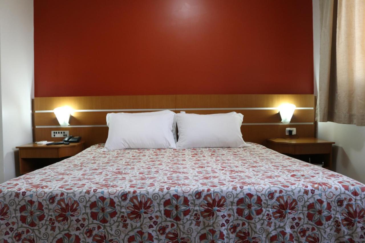 Copas Executive Hotel Cascavel  Bagian luar foto